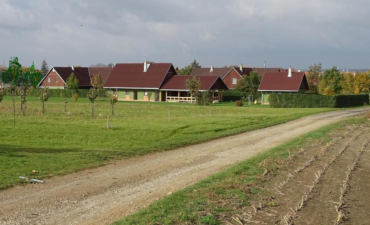 Penzion Pod Vápenkami Strážnice Exterior foto
